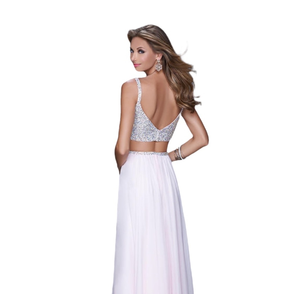 🆕 La Femme Two Piece Periwinkle Embellished Gown - Size 4 - Picture 6 of 11